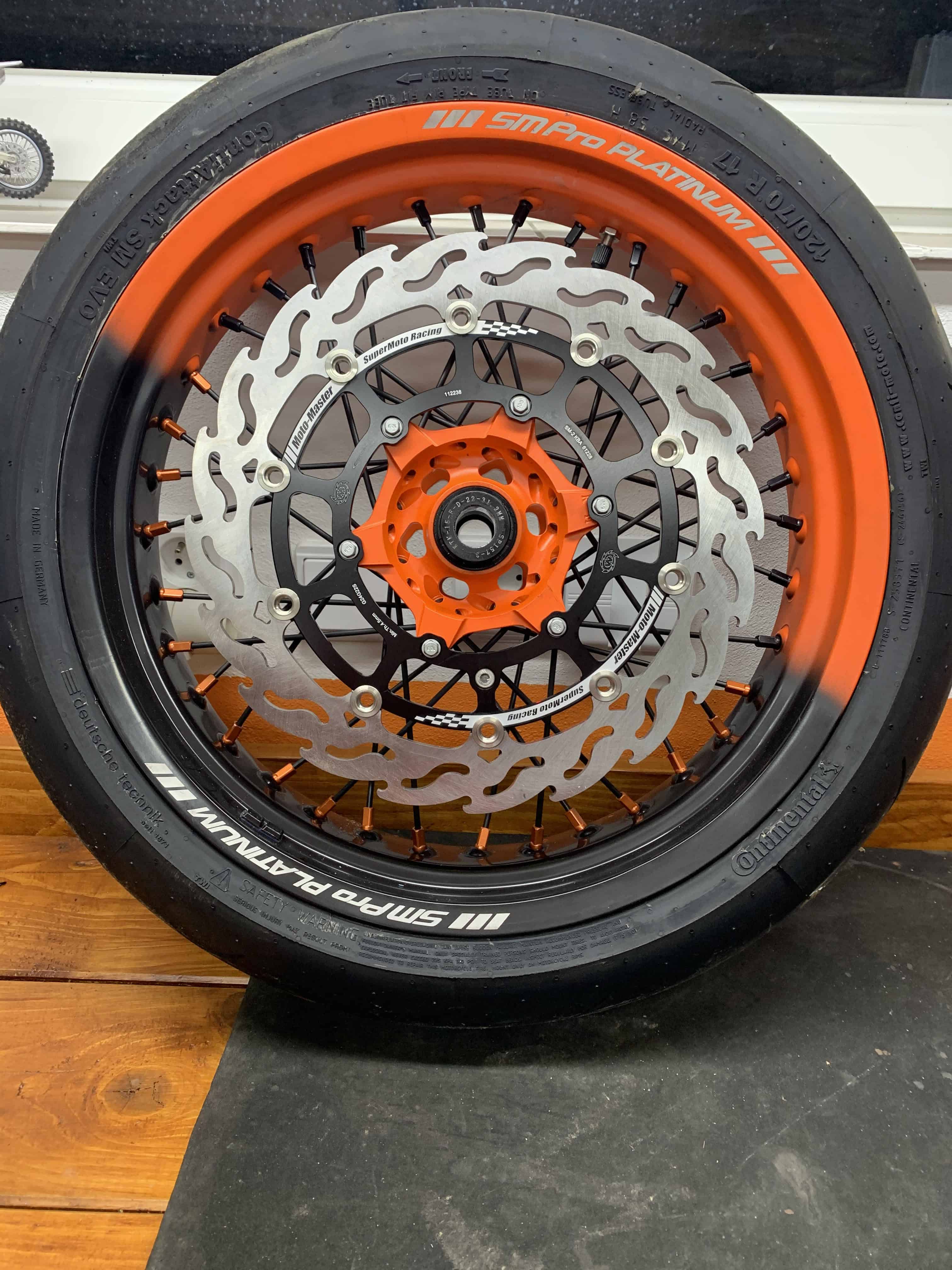 SM